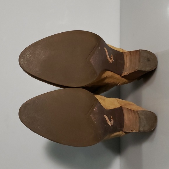 UGG Australia Analise Lace Up Heeled Boots Size 8.5 - Picture 7 of 16